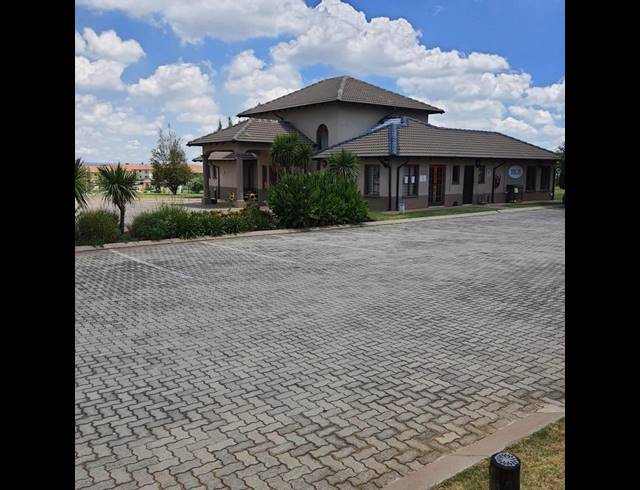 3 BEDROOM PROPERTY TO RENT IN PARKRAND